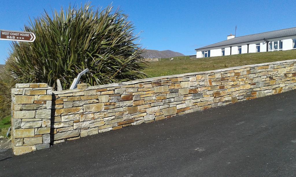 Achill West Coast House Bed & Breakfast Dooagh Dış mekan fotoğraf